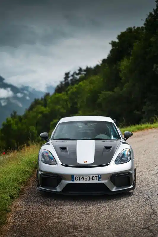 Porsche 718 Cayman GT4 RS Face Av